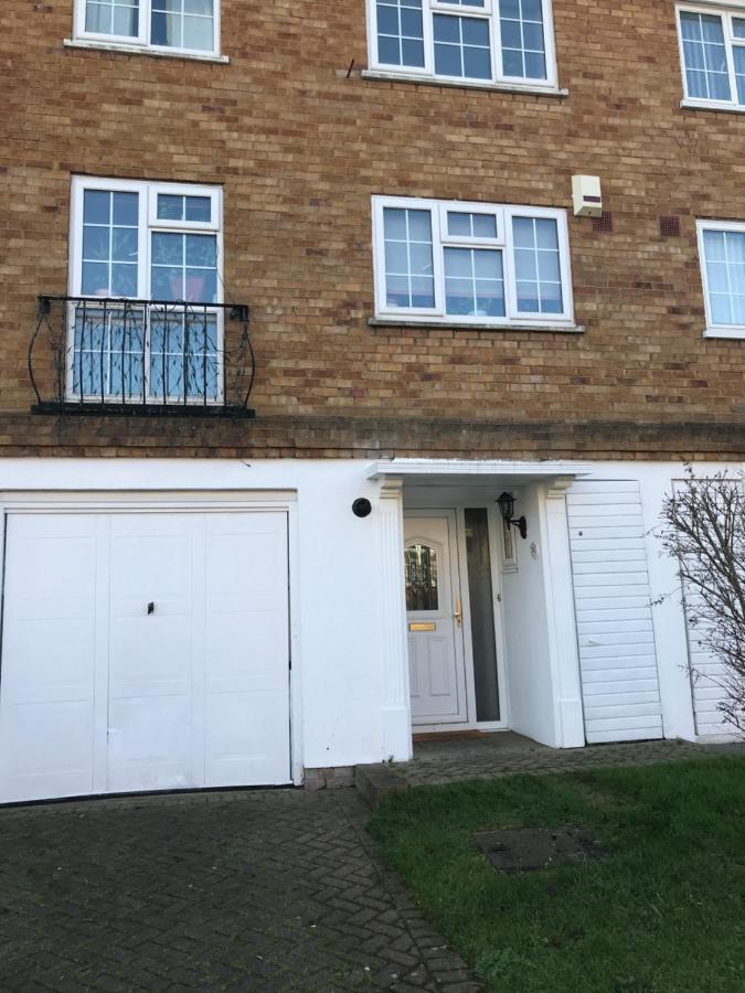 Cozy Homestay Croydon Exterior photo